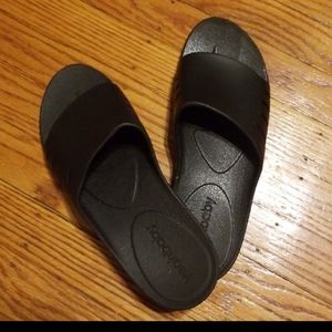 Yeahbaby Spa Slides